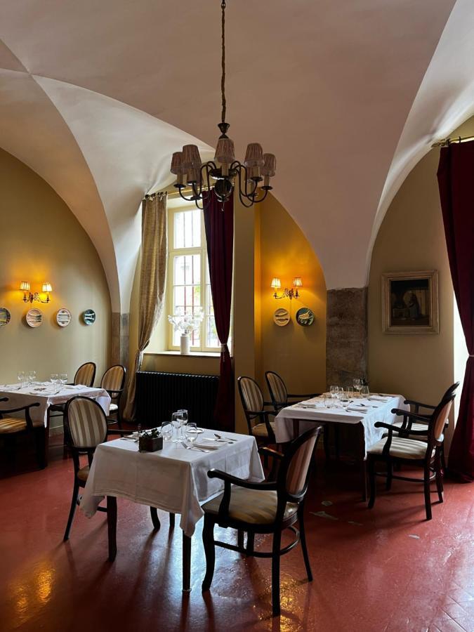 Hotel Restaurant Chez Gervais Quingey Exterior photo